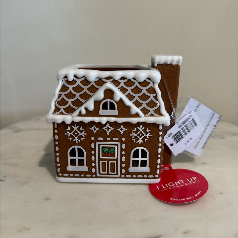 Bath & body works gingerbread house soap holder - Picture 3 of 5